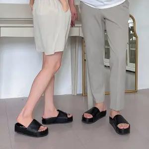 [다잇템] 남자 비건레더 클래식 여자 넓은 스트랩 두꺼운굽 슬리퍼