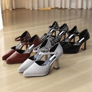 [바닐라슈] 샤트린 사이드오픈 벨크로스트랩 가보시힐(9cm)