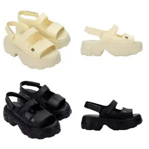 [토박스](타임스퀘어점패션관)[멜리사] 향기나는 슈즈 우먼 플랫폼 샌들 엘라 무브 MSWCF2TSEL11