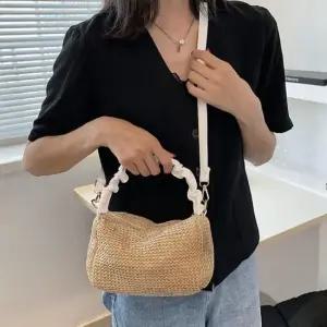 여성 가벼운 2way 스퀘어 미니 토트백 크로스백 라탄백 라탄백 밀짚가방 스퀘어백 미니가방