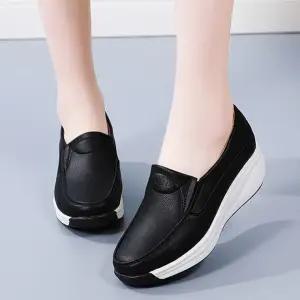 통굽 소가죽 펀칭 슬립온 여자슬립온 여성캐주얼화 스니커즈 가벼운슬립온 여름슬립온