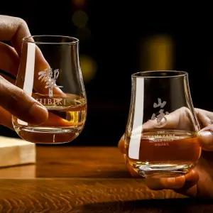 노징 글라스 테이스팅 히비키 언더락 야마자키 맥켈란 하쿠슈 온더락 얼음