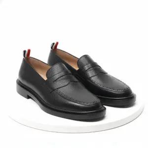 [톰브라운]THOM BROWNE 26SS 페블 그레인 트 러버 솔 페니 로퍼 MFD054G 00198 001 823143