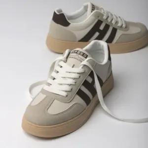 가죽 쿠션 운동화 보드화 캔버스화 학생운동화 화이트운동화 남자워킹화 발편한운동화