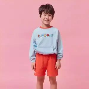 [팬콧키즈] 페인팅 로고 포켓 오버핏 맨투맨(BABY BLUE)