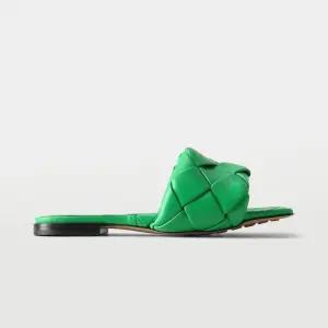 보테가베네타 리도 플랫 샌들 608853 VBSS0 3730