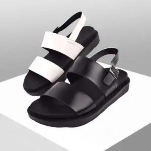 스트랩 여름 남자 가죽 베이직 심플 샌들 슬리퍼 데일리슈즈