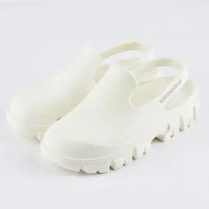 [엄브로] 엄브로 토피 클로그 UP123ESA33 OWT