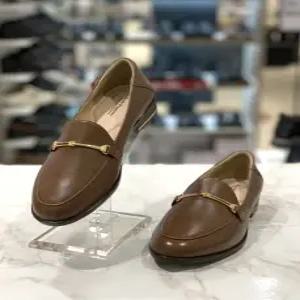 여성화 금장포인트 광폭 세미정장로퍼3FN422