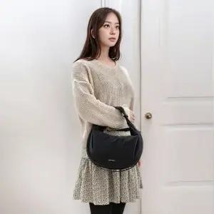 세인트스코트 라운디 미듐 호보백 NBK8177 블랙