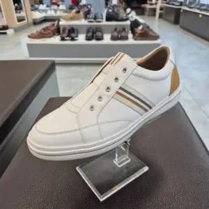 [엘칸토]엘칸토 HC11 소가죽 남성화 T6J0U5Y1339 (48727875)