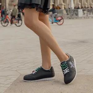 엘르 여성 샤르망 스니커즈_블랙 SHELSN26S01WBK