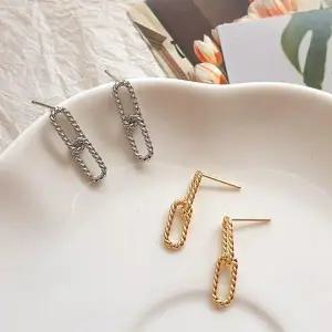 [하프클럽/]여자 데일리 오피스 모던 시크 드롭 귀걸이