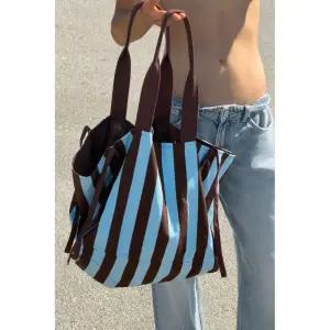 ZARA 100% 코튼 스트라이프 맥시 백 - 블루