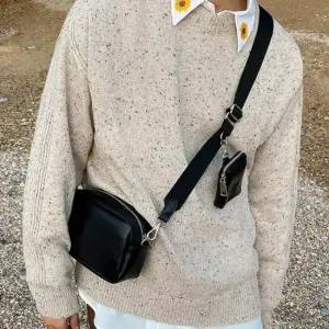 UN060 핸드폰 여성 슬링백 소가 여성용 패션잡화 여행용 bag 패딩 구름백 보조 지갑