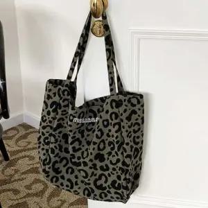 여성 숄더백 쇼퍼백 호피 에코 가방 카키그린