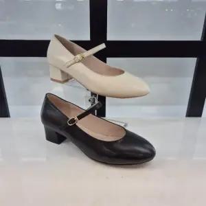 [엘칸토]엘칸토 HC11 양가죽 여성 펌프스 T2K8U51J3Y1939 (48737873)