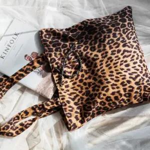 호피 숄더백 레오파드 조리 스퀘어 가방 탄