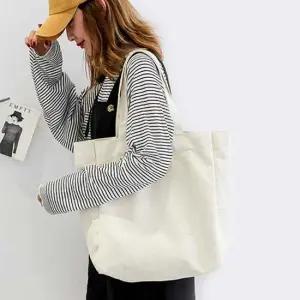 여자 대학생 에코 숄더 백 무지 데일리 가방 코디