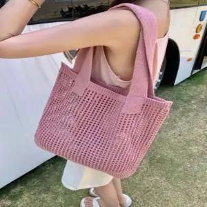 여름 휴양지룩 여자 니트 스퀘어 네트 쇼퍼백