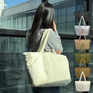 온나핏 겨울가방 가벼운가방 빅사이즈숄더백 패딩가방