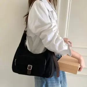 스웨이드 아웃 포켓 숄더백 데일리백 22