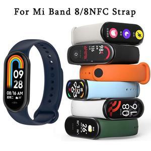 Mi Band 8 팔찌 용 스트랩 Xiaomi 실리콘 스포츠 시계 밴드 손목 MiBand 소프트 교체