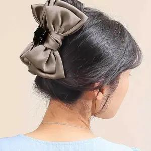 여자 케쥬얼코디 악세사리 왕리본집게핀 코디