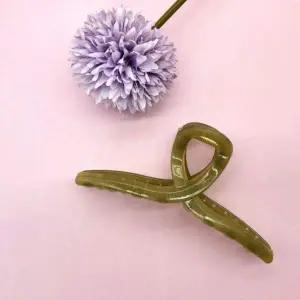 똥머리집게핀 여성 꼬임 집게 헤어핀 카키