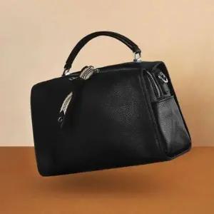 토드백 데일리 가죽 크로스백 스트랩 가방 블랙