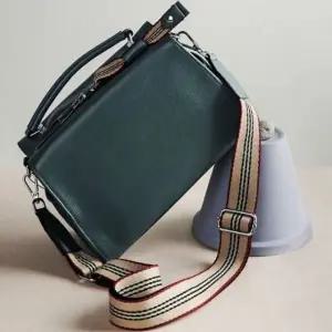 토드백 데일리 가죽 크로스백 스트랩 가방 블루그레이