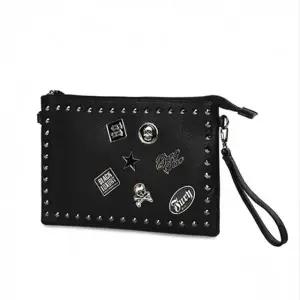 남성 캐주얼 포인트 클러치 가방 클러치백 블랙