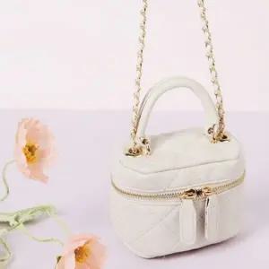 미니 토트백 퀼팅 체인줄 귀여운 핸드백 아이보리