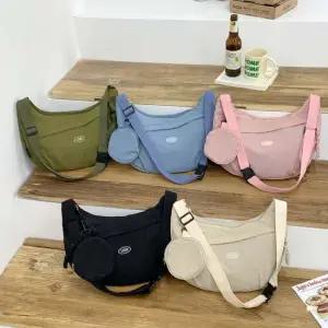 학생 여성 남성 미니파우치보함 반달형 캐주얼룩 크로스백 학생가방