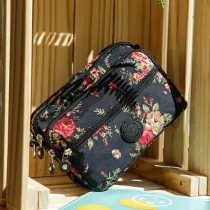 여성가방 엄마 힙색 슬링백 크로스백 여권 여행 가벼운 여행크로스백