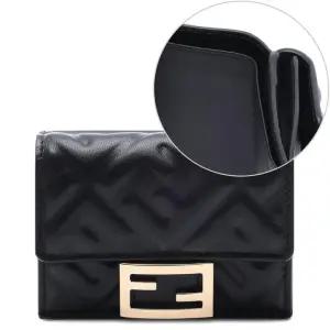 [펜디]26SS 여성 바게트 마이크로 트리폴드 반지갑 (8M0395 AAJD F0KUR 26S)