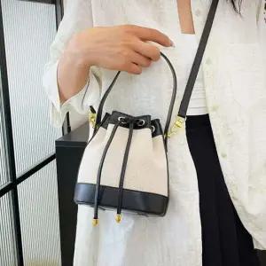 여성 크로스백 버킷백 투웨이 미니 토트백 가방