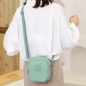 스트랩크로스백 미니 핸드폰 외출 방수소재 크로스백 가방 나들이