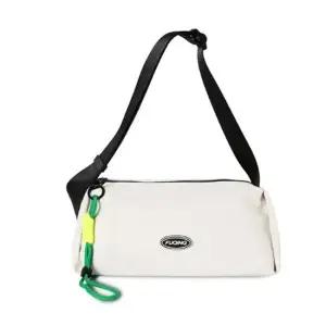 크로스백 캐주얼 커플 키링 포인트 가방 아이보리 여행용방수크로스백