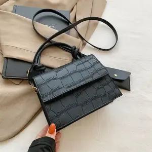 여성가방 여성 미니지갑 포함 핸드형 뱀피 가방