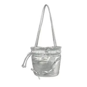 여성 핸드백 숄더백 조리 리본 버킷백 가방 실버
