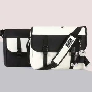 학생가방 키링 배색 포인트 버클 스퀘어 메신저백 보조가방