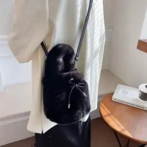 털가방 미니 퍼 복조리 버킷백 크로스 숄더백 퍼가방