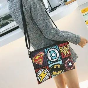 컬러포인트 여성 유니크 스터드 컬러포인트 히어로 숄더 클러치백