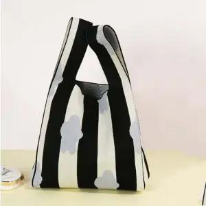 봉다리백 봉지 봉다리백 스트라이프 니트백 구름그레이