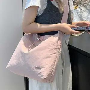 크로스백 데일리 숄더백 가벼운 나일론 크로스백 빅사이즈