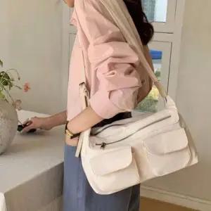 남자크로스백 여성 학생 여행용 크로스백 가벼운 흰색 메신저백 남