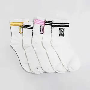 여성 양말 알파벳 패션