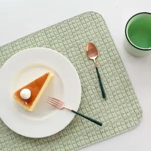 아르떼펠레 악어가죽무늬 양면 매트 그린 스카이 1P 식탁테이블매트 북유럽식탁매트