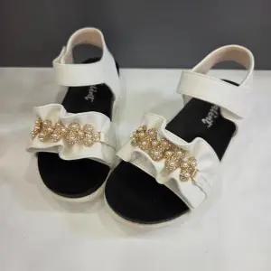 [탈렌트키즈]모다구리)탈렌트클로젯  TS수에뇨샌들 화이트_GN